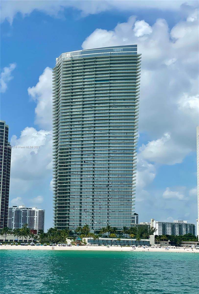 18975 Collins Ave - Photo 1