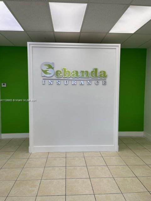 6151 8 St - Photo 1