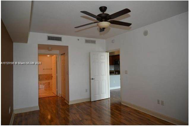 510 84th Ave - Photo 1