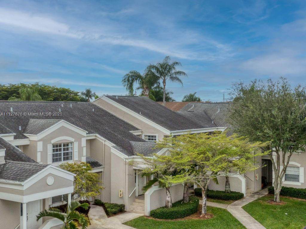 2646 21st Ct - Photo 1