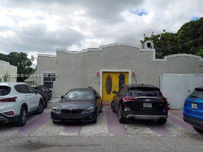 3228 10th Ct - Photo 1