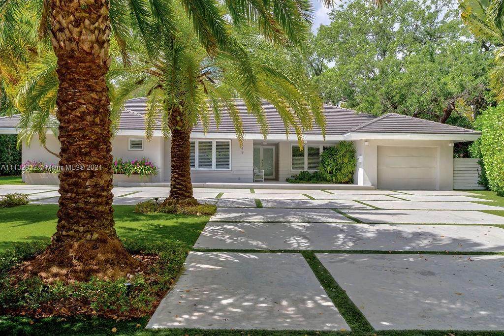 149 Shore Dr W - Photo 1