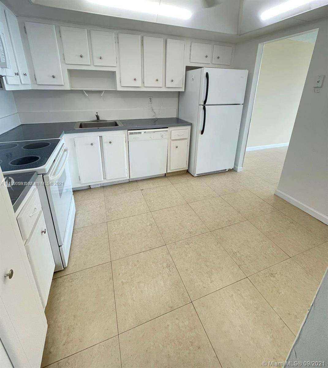 18041 Biscayne Blvd - Photo 1