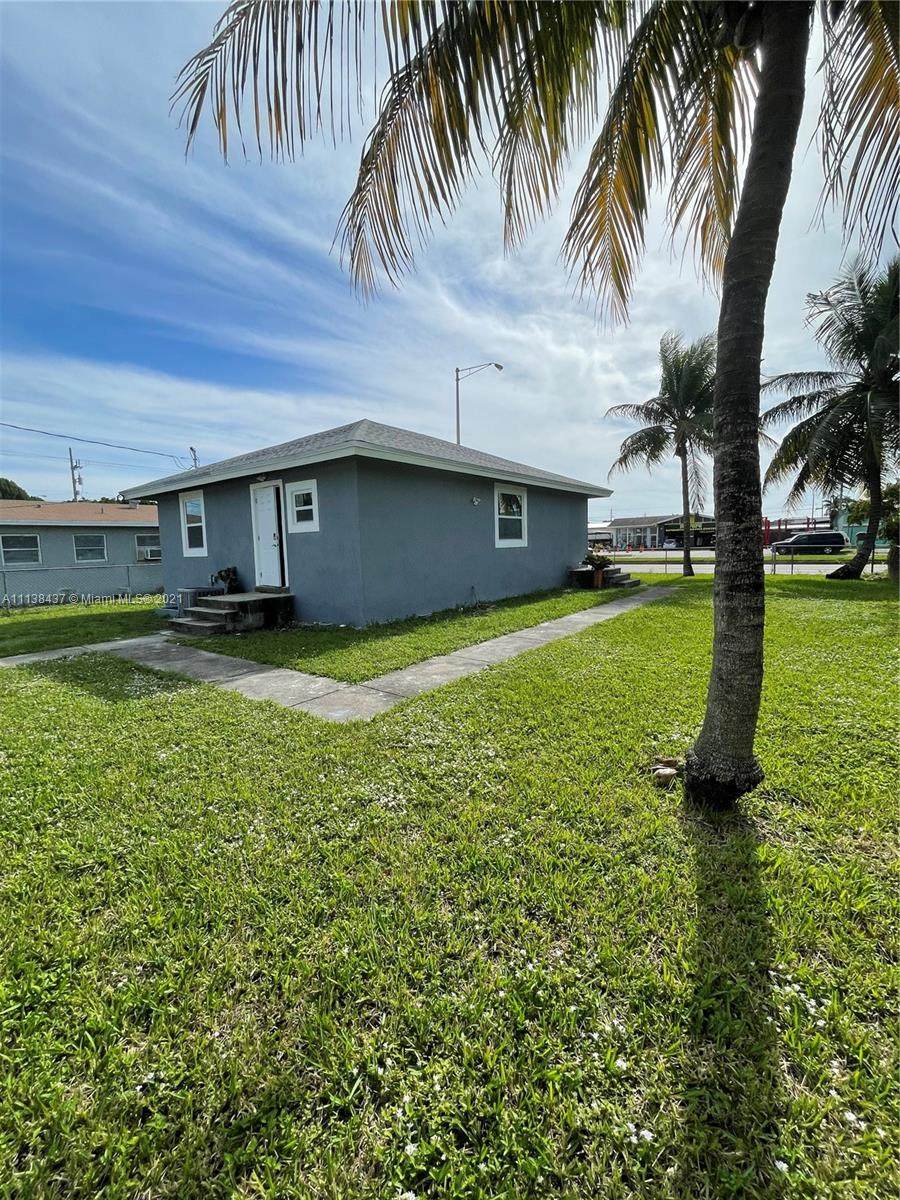 310 Sheridan St - Photo 1