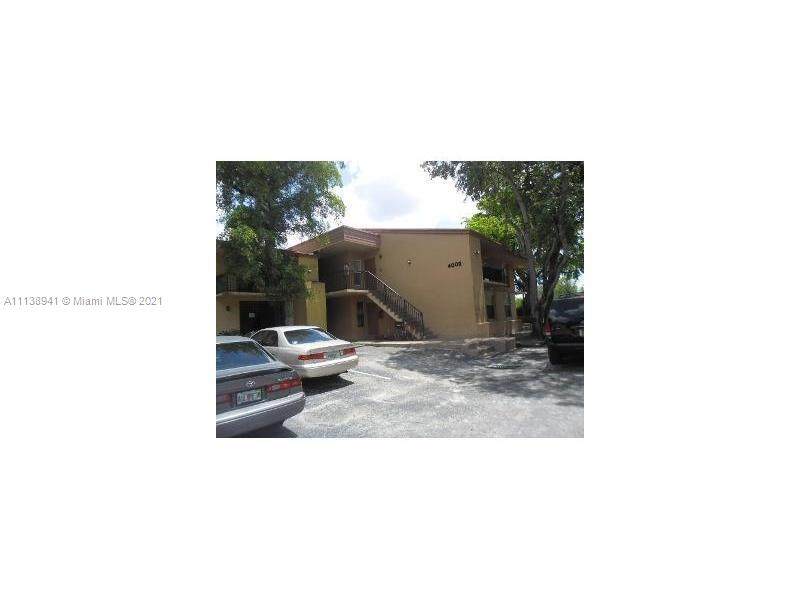 4009 University Dr - Photo 1