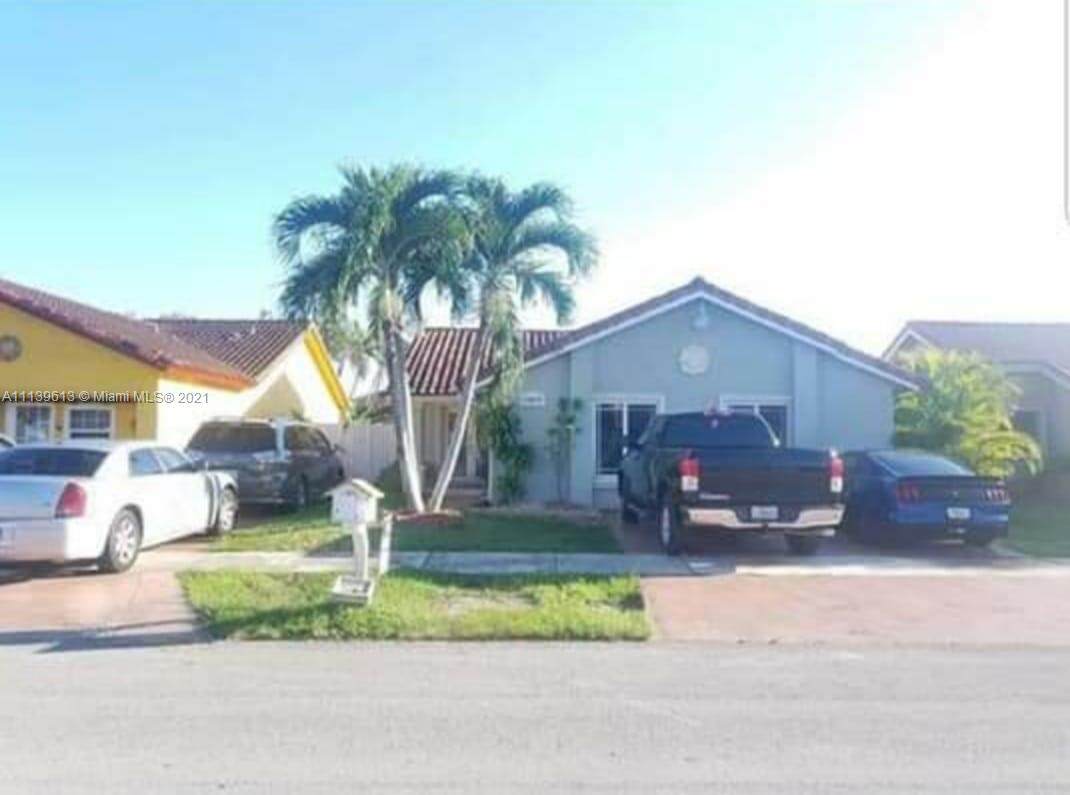 14854 82nd St - Photo 1
