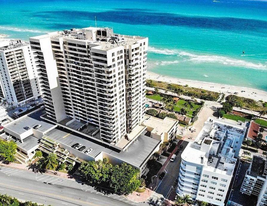 2555 Collins Ave - Photo 1