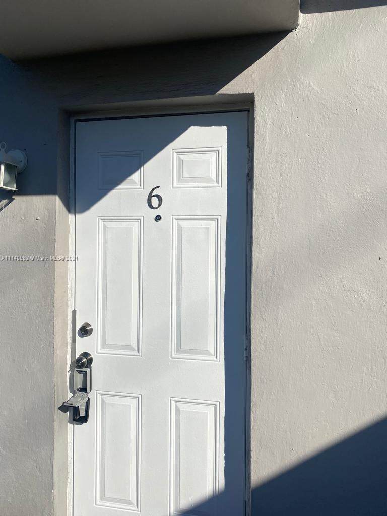 1842 Johnson St - Photo 1