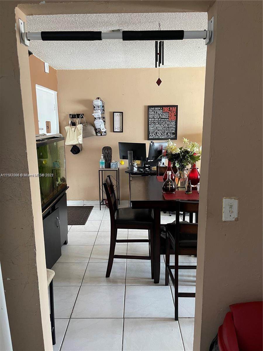 13725 6th Ave - Photo 1