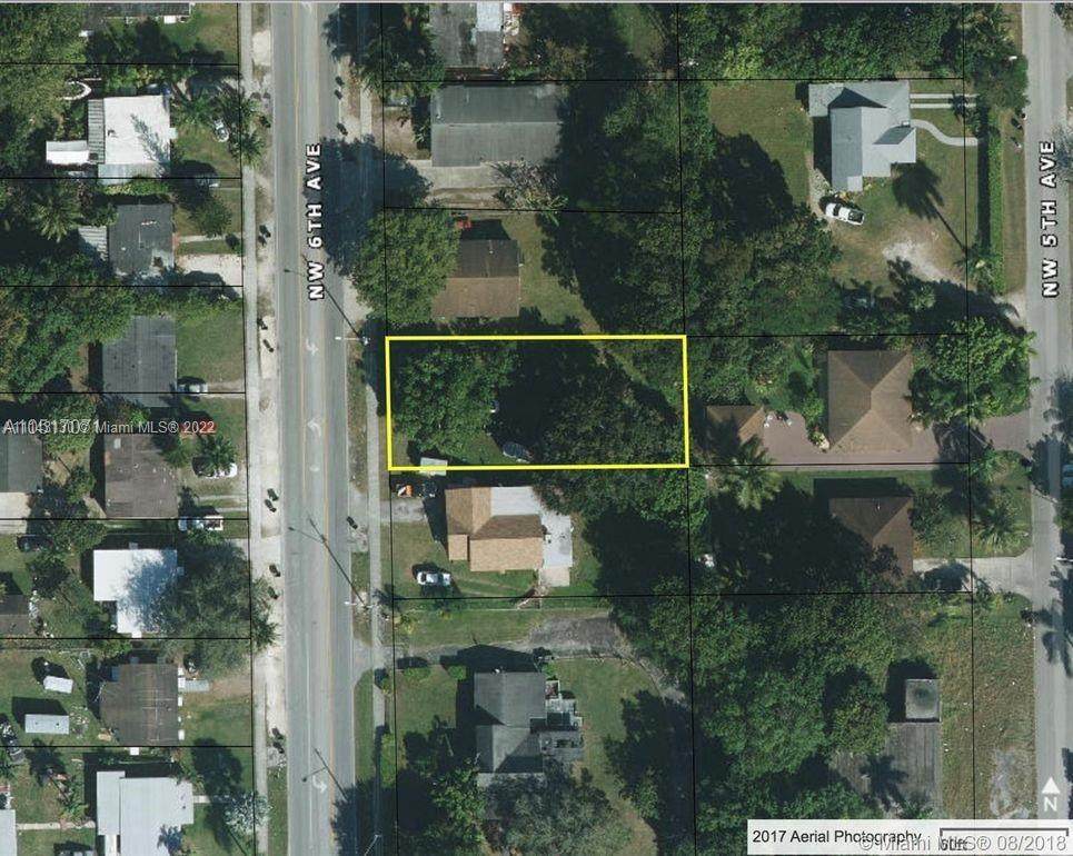 239 6th Ave - Photo 1
