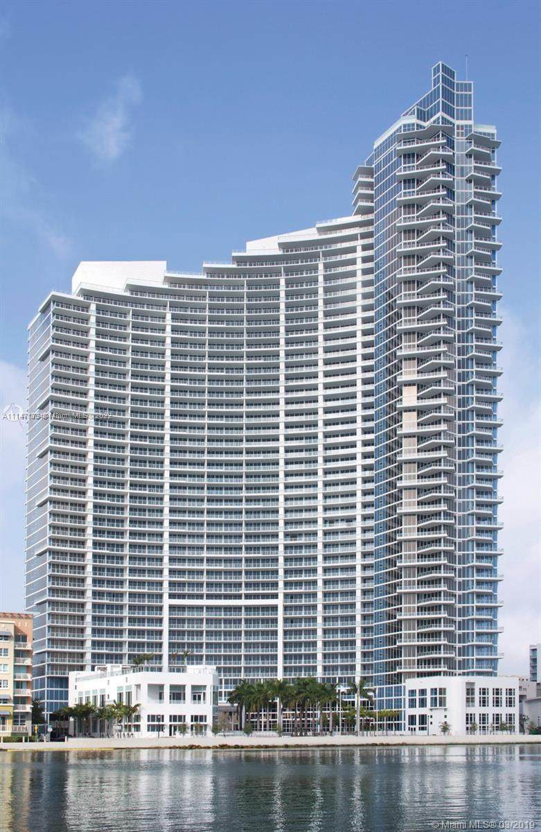 2020 Bayshore Dr - Photo 1