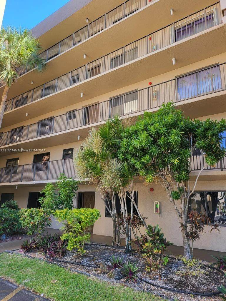 8010 Hampton Blvd - Photo 1