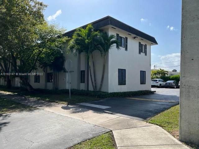 12384 82nd Ave - Photo 1
