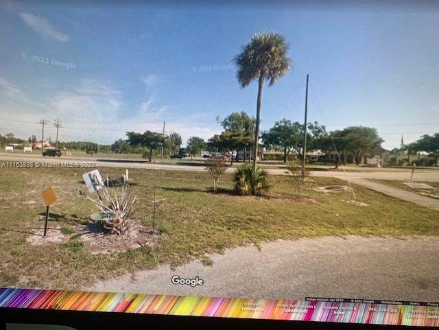 360 Inwood Av. - Photo 1