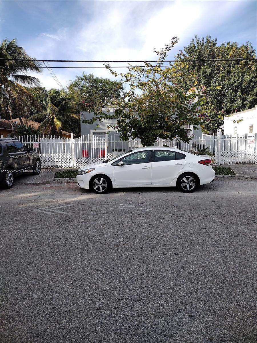 1153 28th St - Photo 1