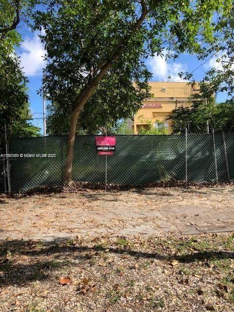 3927 Washington Ave - Photo 1