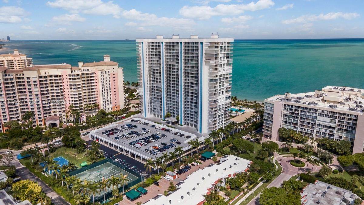 881 Ocean Dr - Photo 1