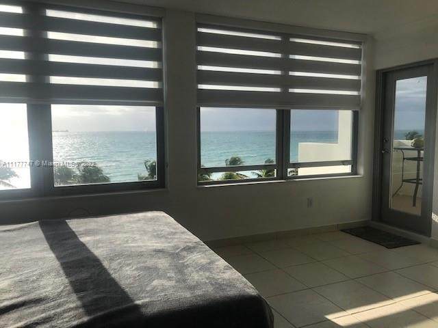 2899 Collins Ave - Photo 1
