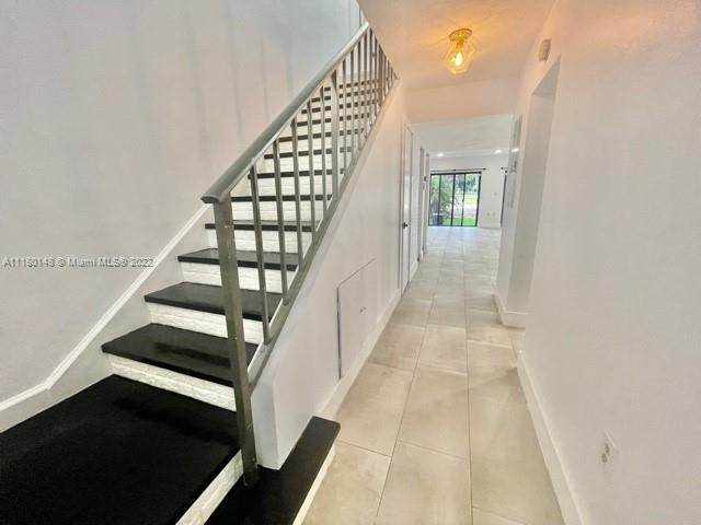 19230 Bobolink Dr - Photo 1