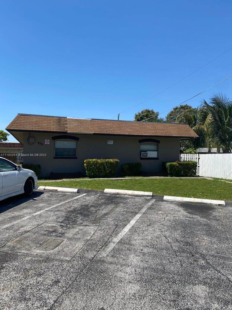 225 Avondale Dr - Photo 1