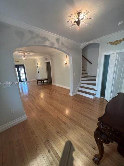 327 28th St - Photo 1