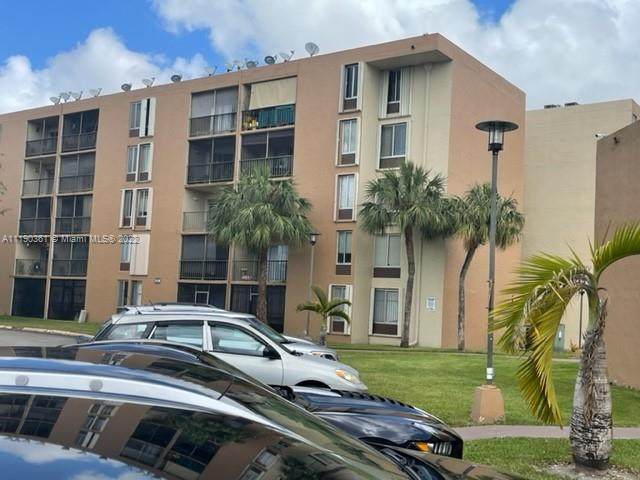 9120 Fontainbleau Boulevard - Photo 1