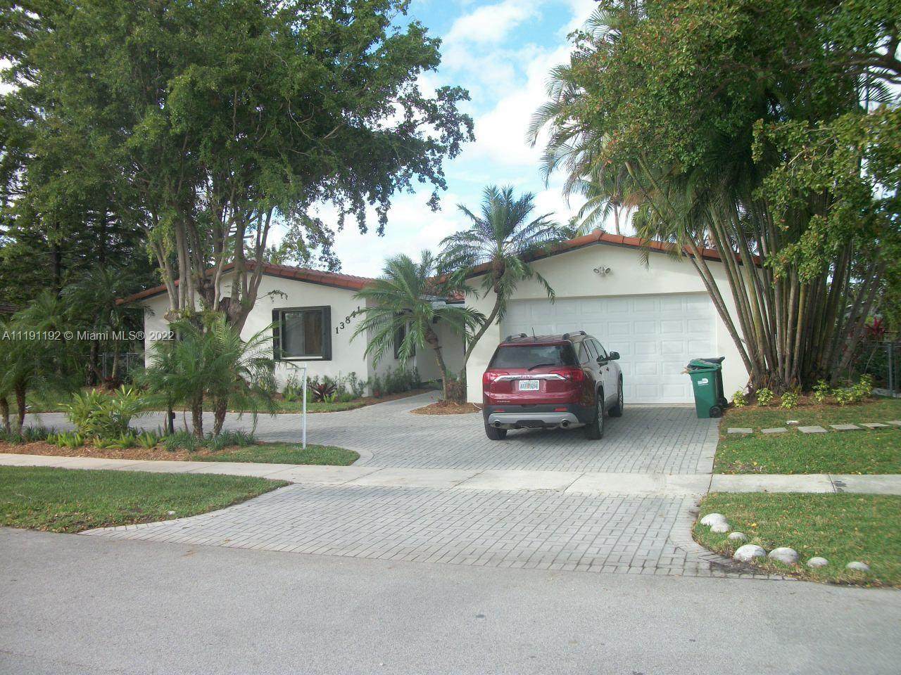 13841 71st Ln - Photo 1