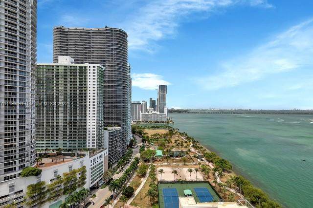 1717 Bayshore Dr - Photo 1