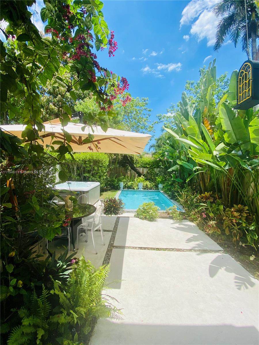 3037 Elizabeth St - Photo 1