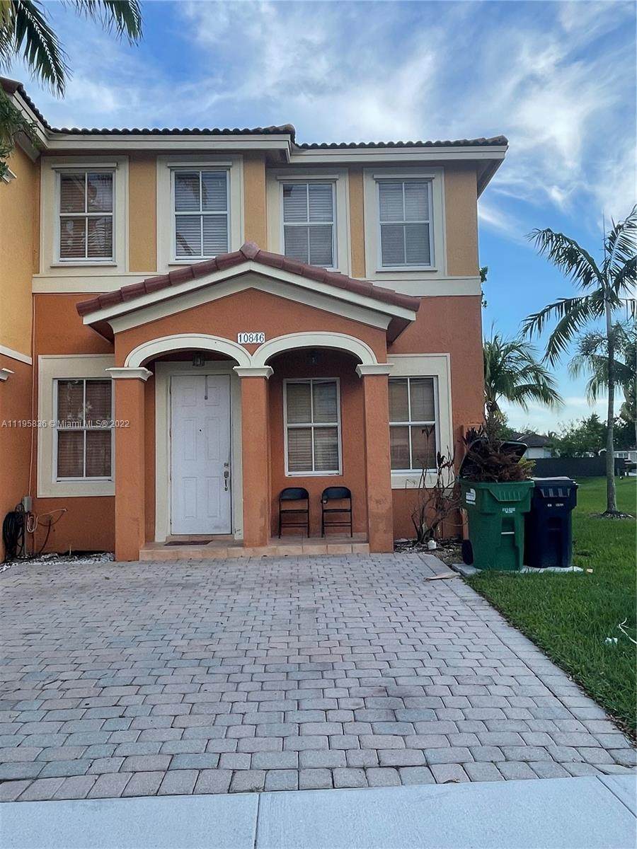 10846 240th Ln - Photo 1