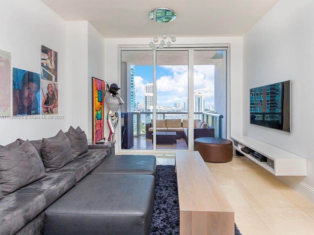 50 Pointe Dr - Photo 1