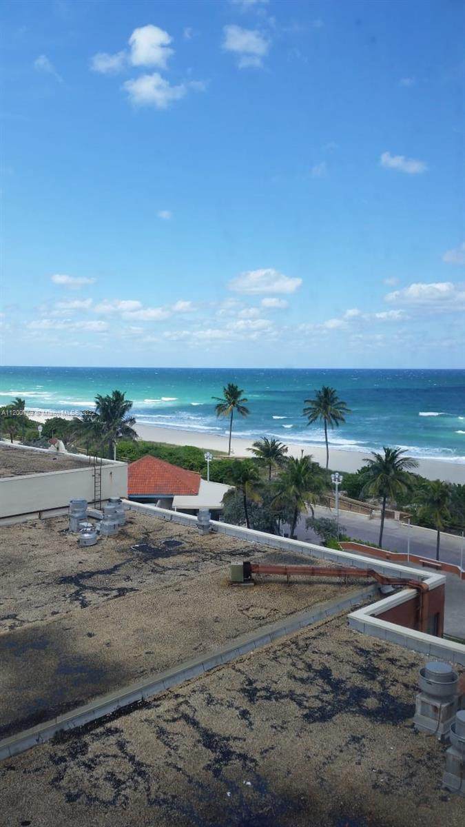101 Ocean Dr - Photo 1