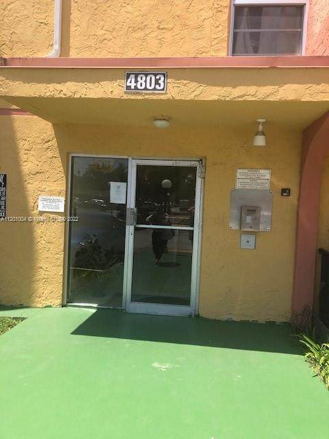4803 7th St - Photo 1