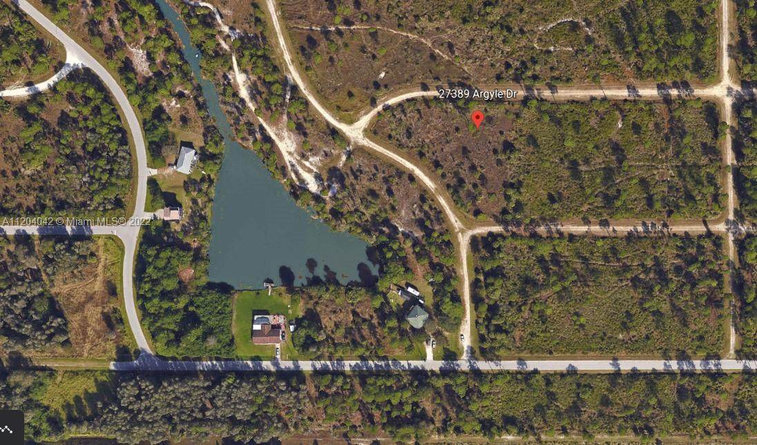 27389 Argyle Dr - Photo 1