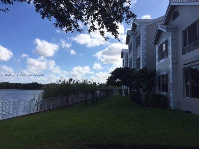 2881 Oakland Forest Dr - Photo 1
