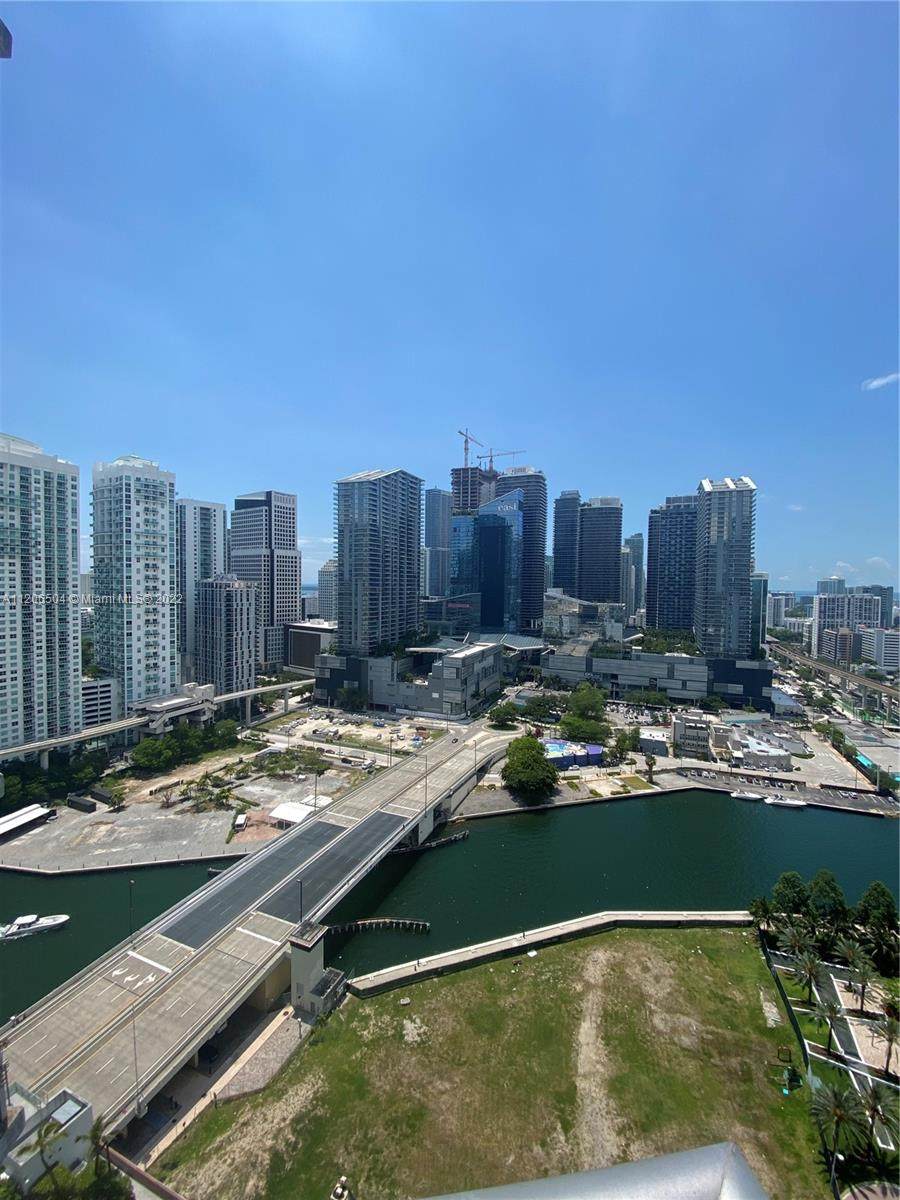 350 Miami Ave - Photo 1