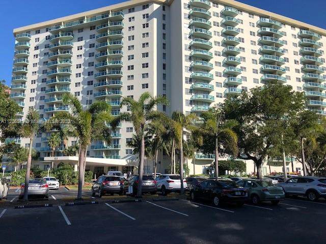 19370 Collins Ave - Photo 1