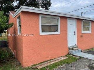 728 7th St - Photo 1