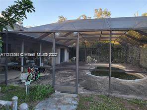 1949 Aladdin St - Photo 1