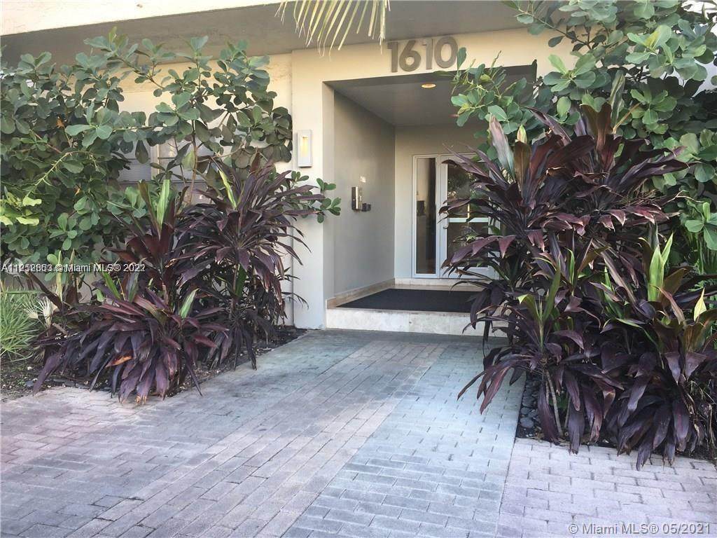 1610 Lenox Ave - Photo 1