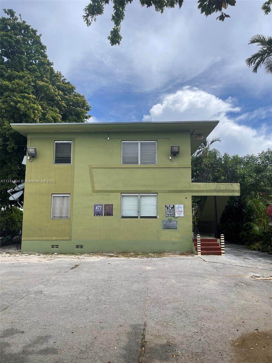 1565 6th St - Photo 1