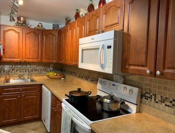 1400 Saint Charles Pl - Photo 1