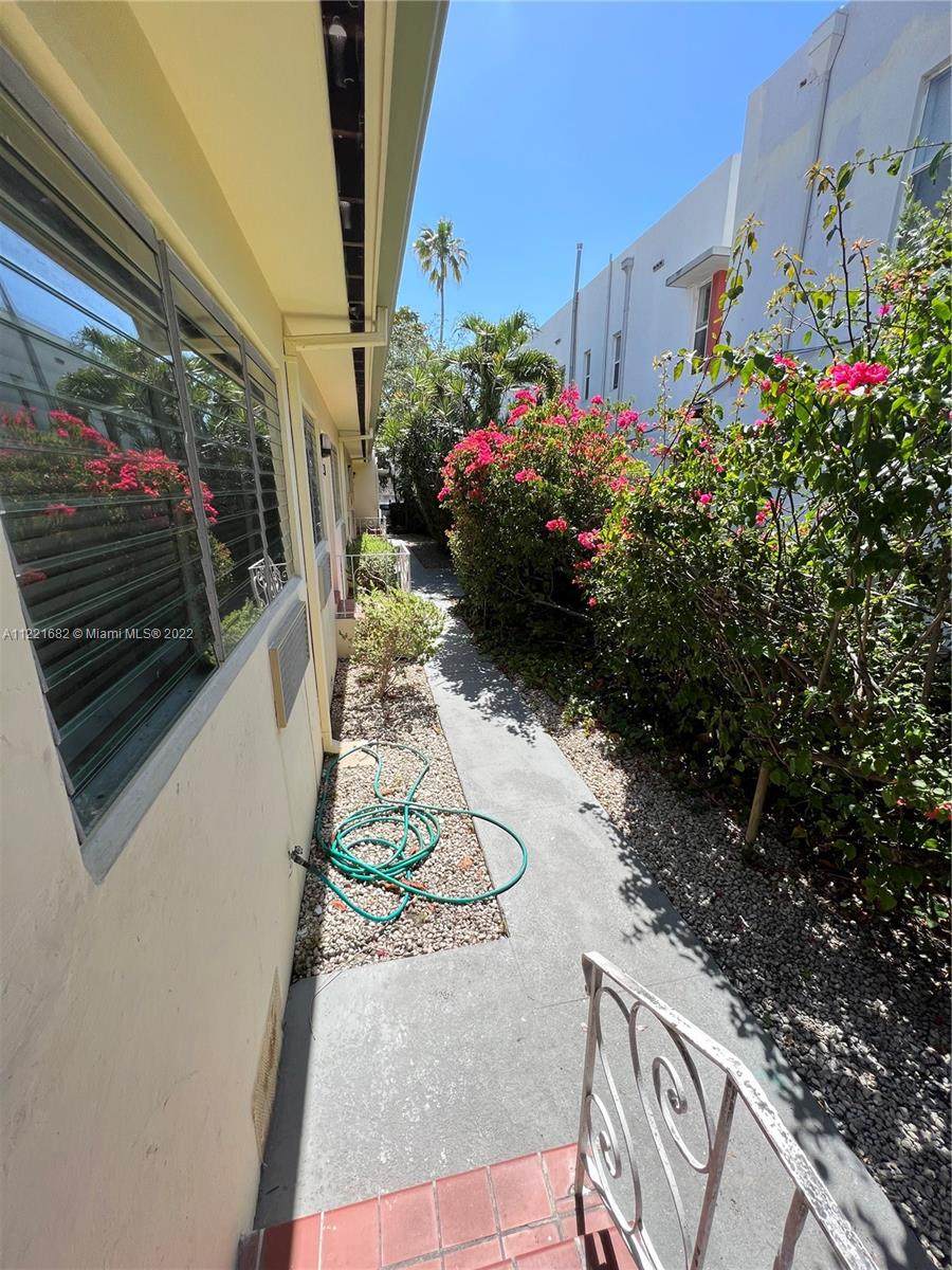 620 Jefferson Ave - Photo 1