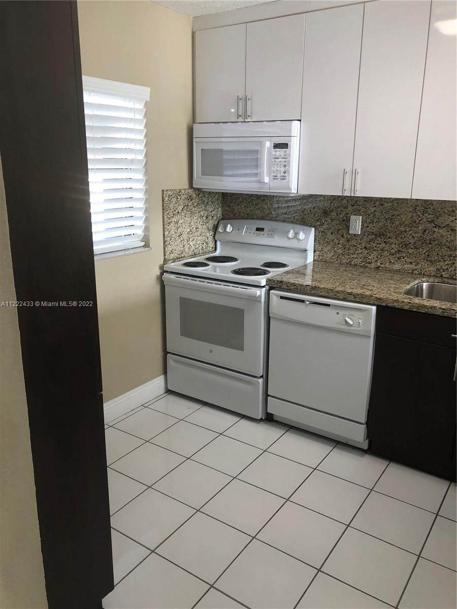 8879 Fontainebleau Blvd - Photo 1