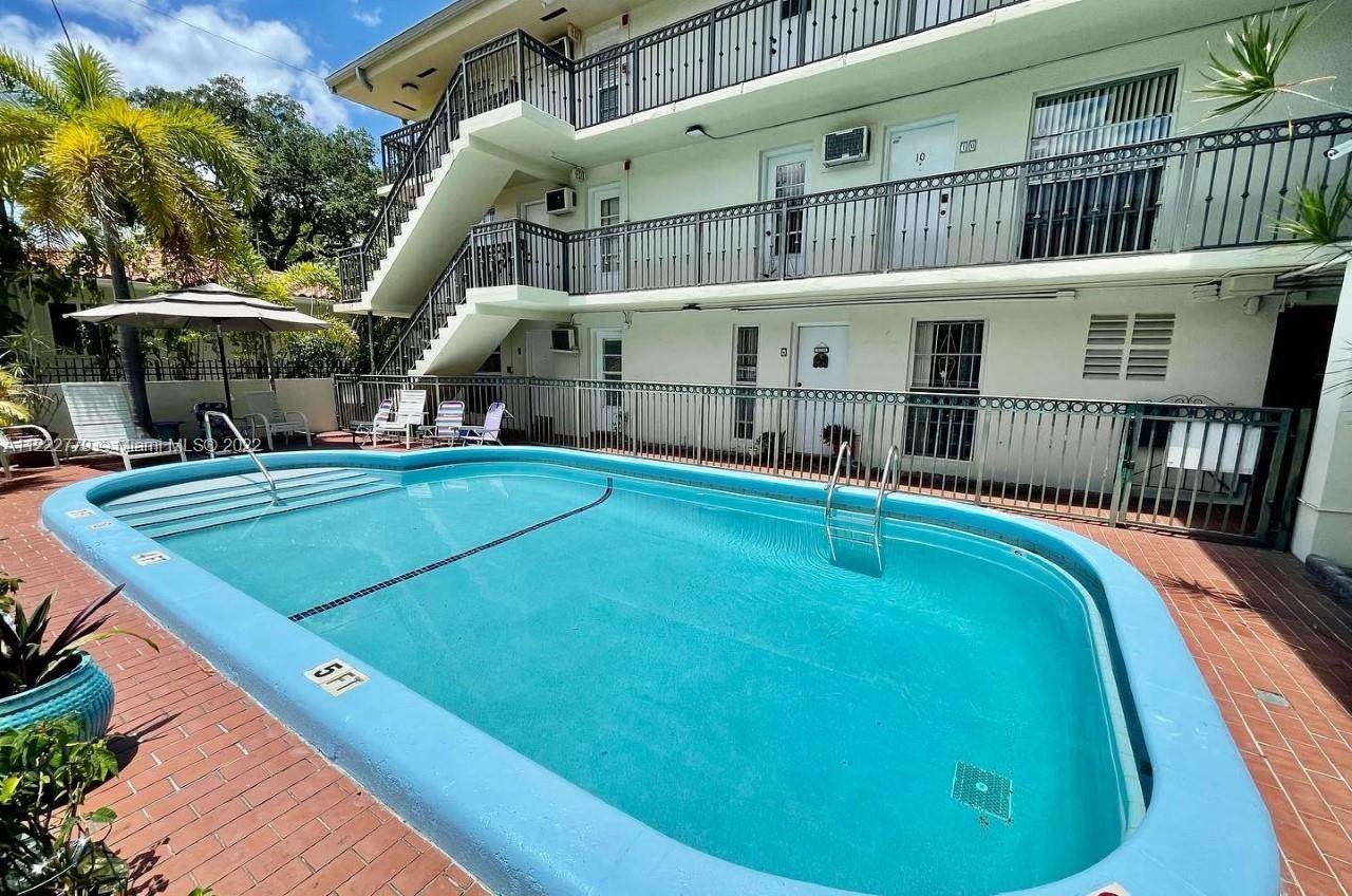 1600 Le Jeune Rd - Photo 1