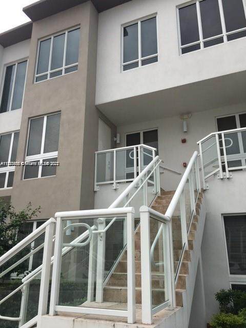10280 63RD TERRACE - Photo 1