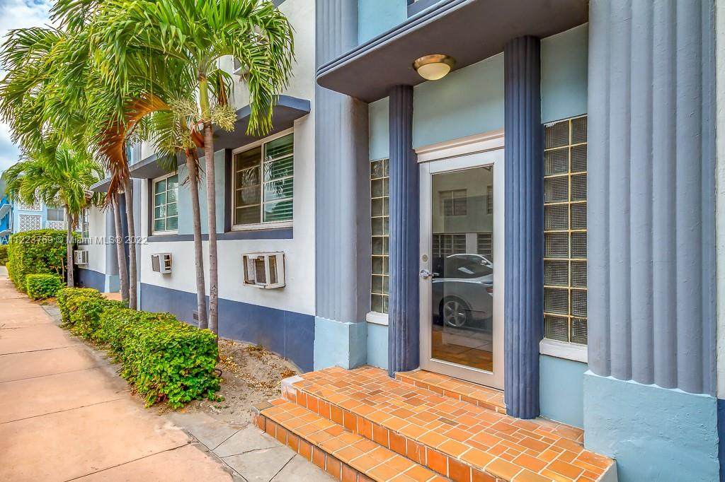 1005 Pennsylvania Ave - Photo 1