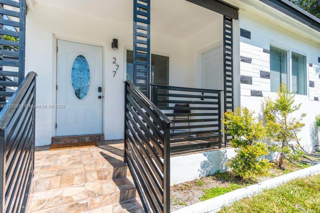 277 48th St - Photo 1