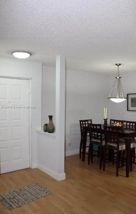 10450 157th Ct - Photo 1
