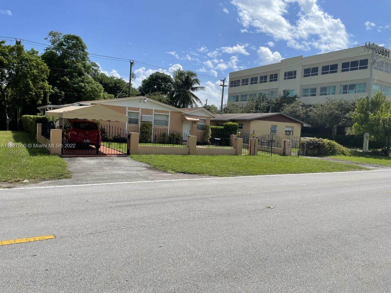 20721 Dixie Hwy - Photo 1